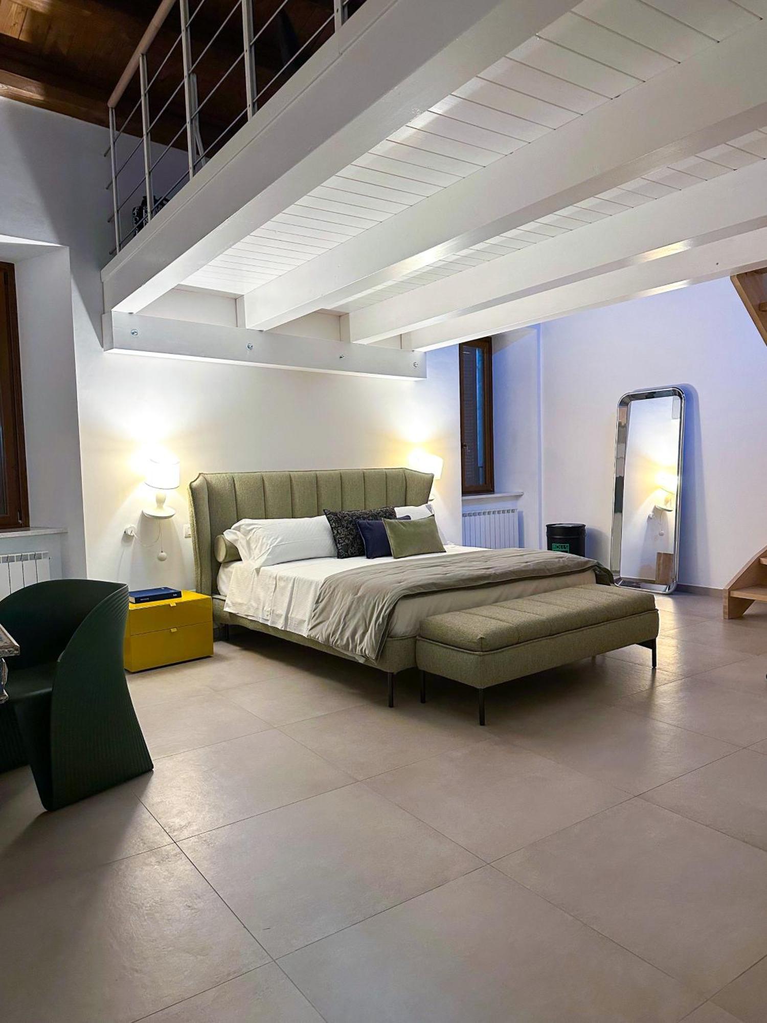 Ginevra Boutique Rooms - Palazzo Leosini - Residenze D'Epoca LʼAquila Kültér fotó