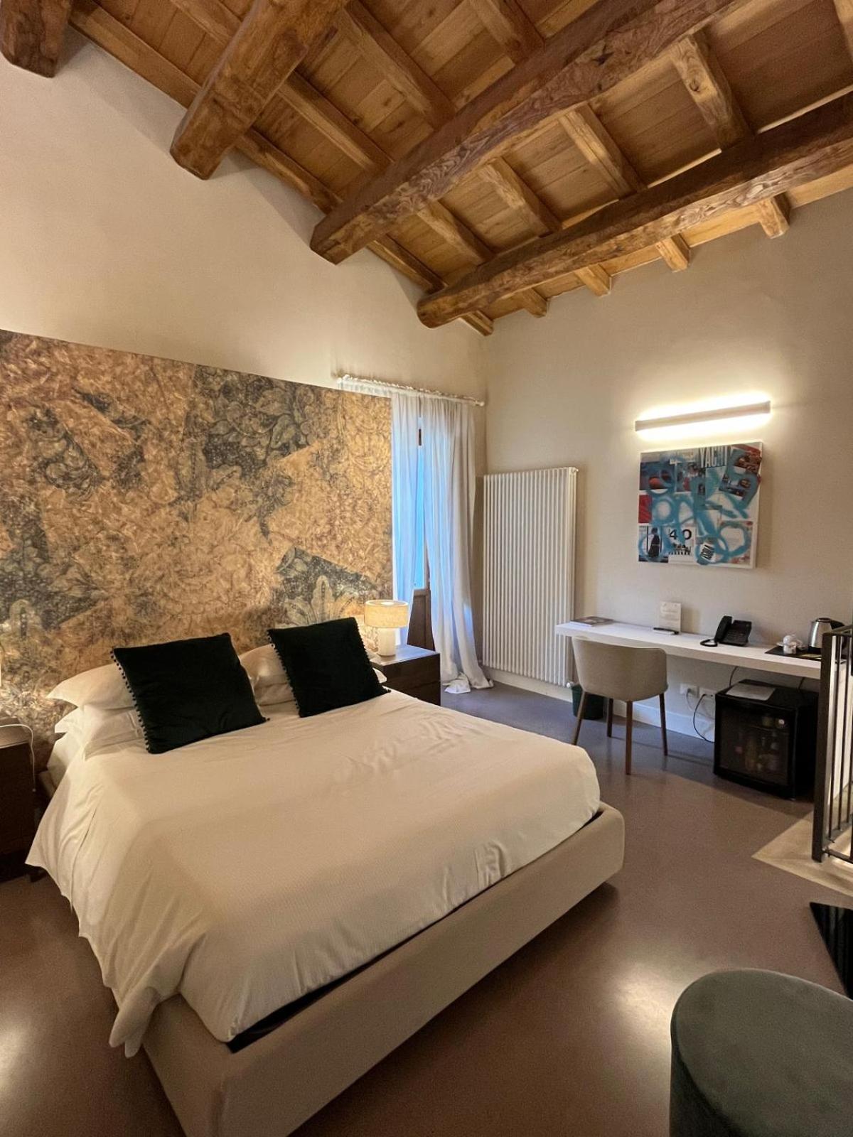 Ginevra Boutique Rooms - Palazzo Leosini - Residenze D'Epoca LʼAquila Kültér fotó